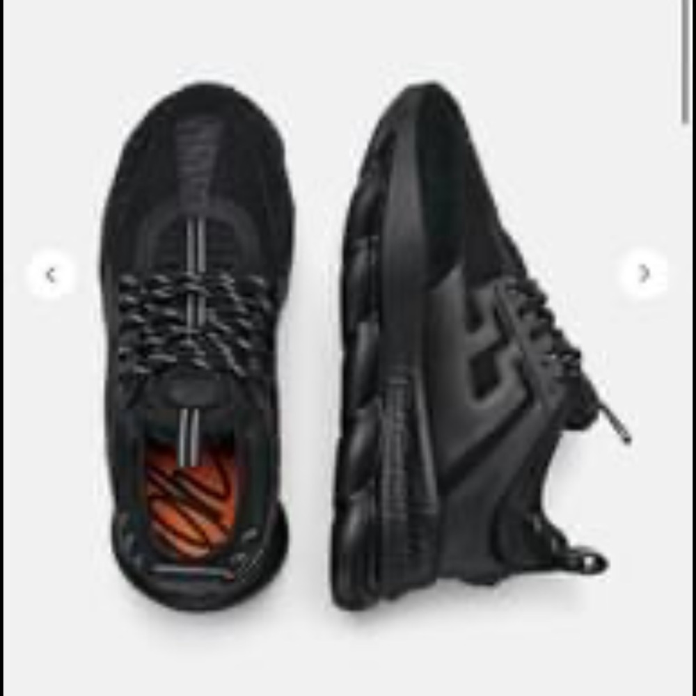 Versace chain reaction worn twice practically brand new